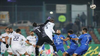 استقلال ۰ - ۱ گل گهر/ آبی‌ها ۳ امتیاز را در خانه واگذار کردند - پارس فوتبال