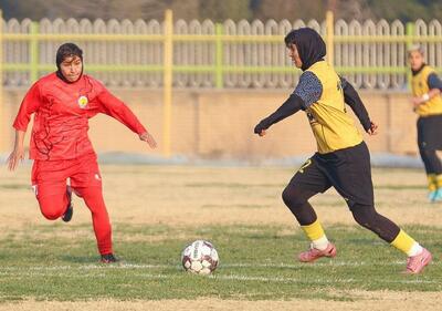 عکس| سپاهانی‌ها به یاد ملیکا محمدی - پارس فوتبال