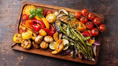 لیست غذاهای زمستانی که شما را گرم و انرژی‌ بخش می‌ کنند