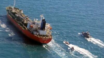 کشف بزرگ قاچاق نفتکش در خلیج فارس /  ارزش حیرت‌انگیز ۷۰۰ میلیارد تومانی