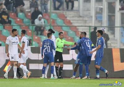 استقلال به گل‌گهر باخت و از مدعیان عقب ماند