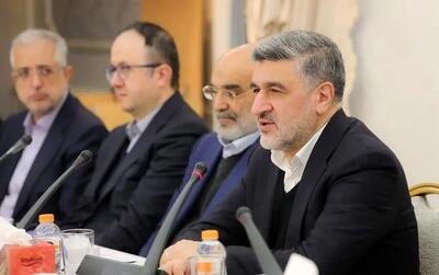  اقدامات سازمان بورس برای پیگیری مطالبات بازار سرمایه در دولت و مجلس/ رویکرد لایحه بودجه نسبت به بازار سرمایه قابل قبول ارزیابی می‌شود/ رفتار حرفه‌ای و غیرهیجانی نهادهای مالی در هفته‌های اخیر باعث حفظ عمق بازار شد