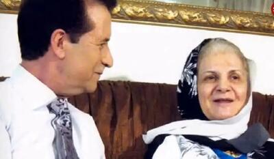  سفر در زمان؛ «فریبا خاتمی 33 ساله» در کنار بیک ایمانوردی؛ سال 55
