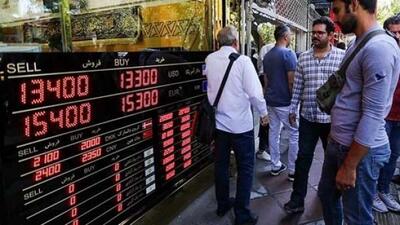 اگر قصد خرید دلار دارید بخوانید + قیمت دلار امروز ۷ دی ۱۴۰۴