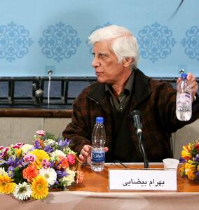 عکس قدیمی کمتر دیده شده از دوران جوانی بهرام بیضایی