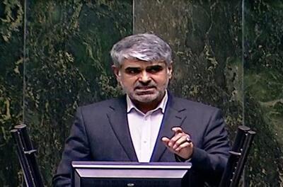 ابراهیم پور: دولت باید از التماس به غرب فاصله بگیرد/ بسیاری از کارمندان سال آینده به زیر خط فقر سقوط خواهند کرد + فیلم