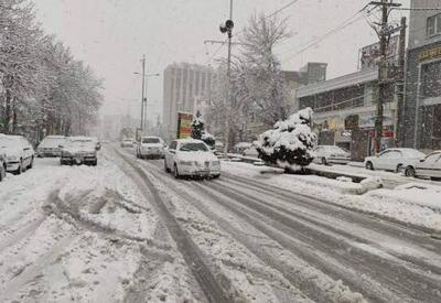  بارش برف و باران در محور‌های کهگیلویه و بویراحمد / تردد خودروهای سنگین در محور یاسوج–اقلید ممنوع شد