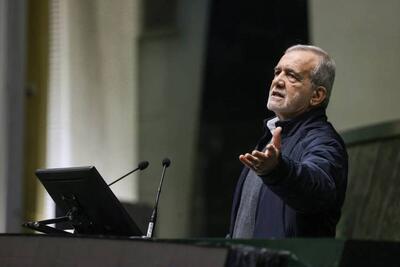 آقای پزشکیان! ما باید بگوییم از کجا باید حقوق‌ها را پرداخت کنید؟ / مخاطب باید‌ها و نباید‌ها خود شما هستید + فیلم