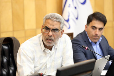 با دست فرمان فعلی دولت، نرخ ارز تا ۱۴۰ هزار تومان بالا می‌رود