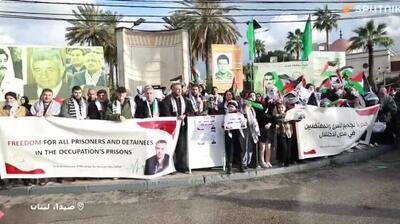 یک تجمع همبستگی در صیدا، لبنان، در حمایت از دکتر حسام ابوسفیه، که توسط اسرائیل بازداشت شده است، برگزار شد
