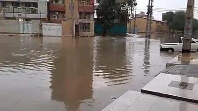  خیابان‌های ایذۀ خوزستان زیر سیلاب رفت