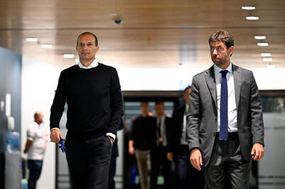 یک یوونتوسیِ اصیل و پرافتخار، تماشاگر ویژه جدال میلان و هلاس ورونا / عکس