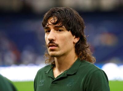 بیرین: افراد LGBTQ+ در فوتبال مردان امنیت ندارند؛ داور سیاهپوست داریم؟ مربی زن در کادر فنی‌ها چی؟