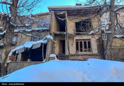 ایستادگی برق‌بانان کردستان در دل سرما و بوران/قطعی برق 250 روستا/شکستن 300 تیربرق - تسنیم