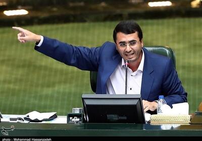 متفکرآزاد خبر داد؛  تذکر نمایندگان به وزیر ورزش درباره برخوردهای تبعیض‌آمیز در فوتبال با 36 امضا - تسنیم