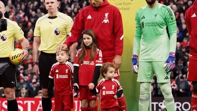 حضور همسر و فرزندان دیوگو ژوتا در آنفیلد