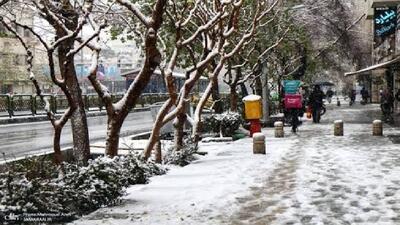  آغاز بارش رگباری برف در ازنا + فیلم