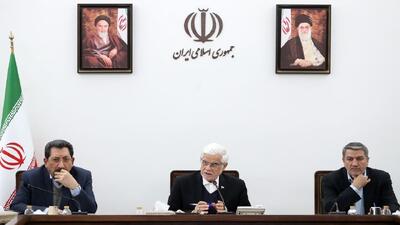 عارف: اصلاحات ساختاری نباید تأثیر منفی بر معیشت مردم داشته باشد