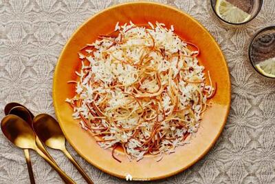  طرز تهیه رشته پلو بدون گوشت برای روزهای شلوغ