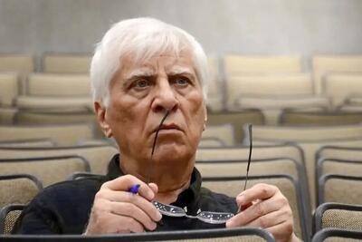 کنایه روزنامه فرهیختگان به رضا پهلوی: ساواک پدرت بارها بهرام بیضایی را احضار و بازجویی کرده بود