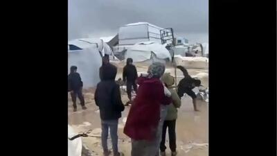  غرق شدن چادرهای آوارگان در خان‌یونس غزه (فیلم)