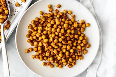  4 دلیل علمی برای مصرف نخود برشته؛ میان‌ وعده ای سالم، مغذی و رژیمی