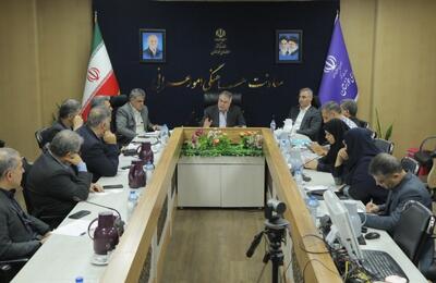  روند اجرای طرح‌های سرمایه‌گذاری و گردشگری در سواحل رودخانه کارون بررسی شد