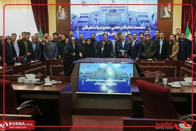  امیرعباس جعفری فارغ التحصیل مهندسی مکانیک در حاشیه نشست نخبگان علمی با وزیر ورزش و جوانان: باید بخش خصوصی را وارد عرصه حکمرانی و سیاست گذاری کنیم