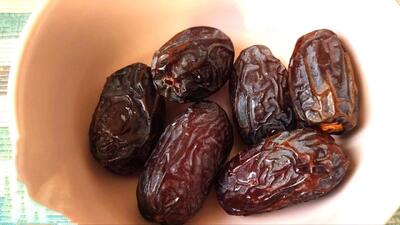  اگر روزانه فقط ۳ عدد خرما بخورید در ماه چند کیلو لاغر میشوید ؟