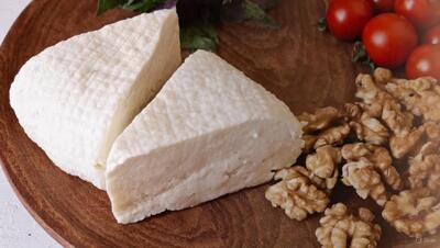  طرز تهیه پنیر سفت قالبی در خانه / با ۱ لیتر شیر ۵ کیلو پنیر درست کن