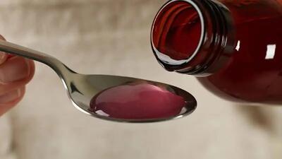 شربت تریاک کمیاب شد؛ متادون جایگزین ناخواسته بیماران/ درمانگر اعتیاد: از هر ۱۰۰ بیمار فقط به ۲۰ نفر شربت تریاک می‌رسد