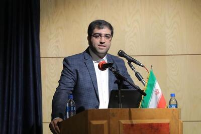 با کاهش شدید تقاضای مصرفی از سوی مردم مواجیهم/ بانک ها در حوزه اقتصاد ایران تورم زا شده اند و در کنار نرخ ارز باعث افزایش قیمت ها هستند