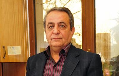 به دلیل گرانی طلا و کاهش قدرت خرید مردم، اغلب واحدهای تولیدکننده طلا و جواهر با ظرفیت ۲۰ تا ۳۰ درصدی کار می‌کنند