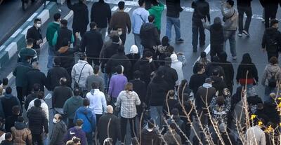 گزارش خبرنگار فرارو از وضعیت خیابان جمهوری در عصر دوشنبه