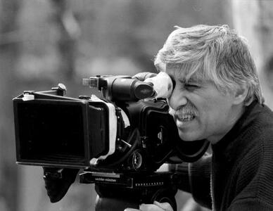 عصبانیت کیهان از پیام‌های تسلیت برای درگذشت بهرام بیضایی و کامران فانی