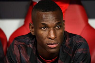 تمایل شخصی جکسون برای پیوستن به میلان