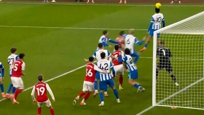 همسایه‌ها یاری کنید؛ گل به خودی عامل موفقیت صدرنشین!