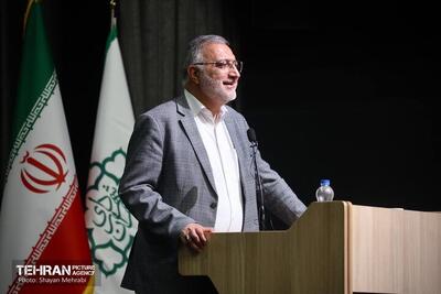 زاکانی: تهران سهمی از اتوبوس های آیان ماه نداشته است