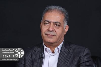 نوسان ارز نتیجه هم‌زمان تحریم و رشد انتظارات تورمی/ ۸۰ درصد تقاضای دلار احتیاطی است؛ نه نیاز واقعی