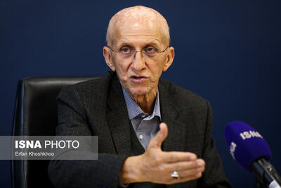 تورم ۵۰ درصدی؛ چگونه با افزایش ۲۰ درصدی حقوق می‌خواهیم معیشت مردم را تامین کنیم؟