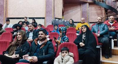  جشن زمستانه برای کودکان کار آمل/ شعله کوچک شادی در سرمای روزگار