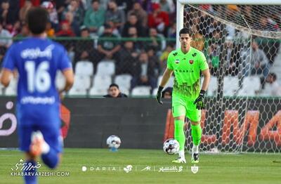انتقاد یک پرسپولیسی از پیام نیازمند/ این تیم با دروازه‌بان دو ضرب بگیر موفق نمی‌شود