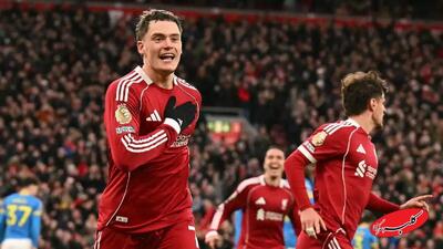 نعمت غیبت صلاح در لیورپول - کلبه سرگرمی