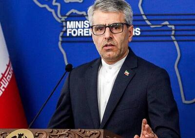 فیلم/پاسخ سخنگوی وزارت خارجه با لهجه یزدی به سوال یک خبرنگار