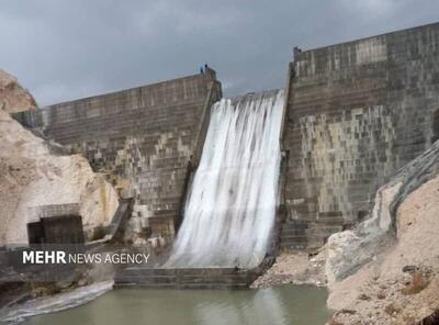 سرریز سد اخند عسلویه برای نخستین بار