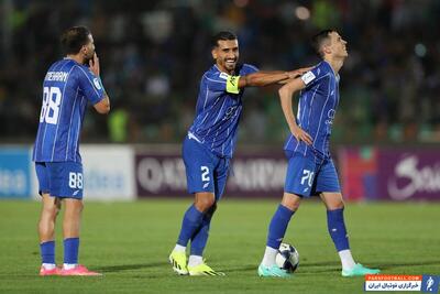 فیفا پنجره نقل و انتقالاتی استقلال را بست