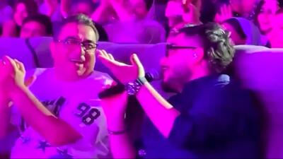  فیلم / خوانندگی پدر آرون افشار در کنسرت پسرش!