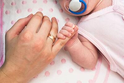 همه فرزندان از سال ۱۴۰۵ کارت حمایتی می‌گیرند