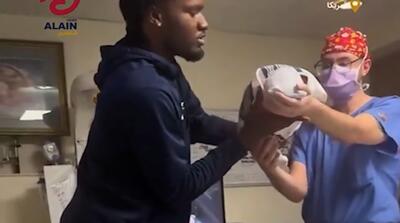 رفتار عجیب یک پدر در لحظه تولد فرزندش