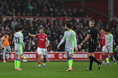 ناتینگهام فارست از داوران دیدار با منچسترسیتی شکایت کرد